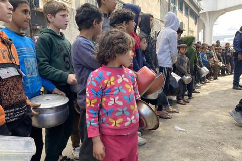 برنامج الغذاء العالمي: إذا لم ندخل غزة سيموت