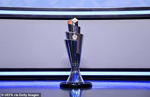 PARIS, FRANCE - FEBRUARY 08: A detailed view of the UEFA Nations League trophy on the stage prior to the UEFA Nations League 2024/25 League Phase Draw at Maison De La Mutualite on February 08, 2024 in Paris, France. (Photo by Aurelien Meunier - UEFA/UEFA via Getty Images)