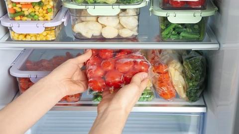 لا تحفظ هذه الأطعمة في الثلاجة.. منها الطماطم والخبز والبطيخ | مصراوى