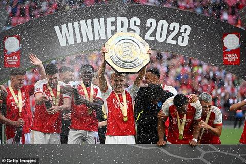 Arsenal lifted the 2023 Community Shield after De Bruyne and Rodri s penalty misses