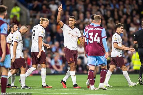 City s commanding midfielder Rodri picked up the pieces of a rather messy free-kick to score Manchester City s third