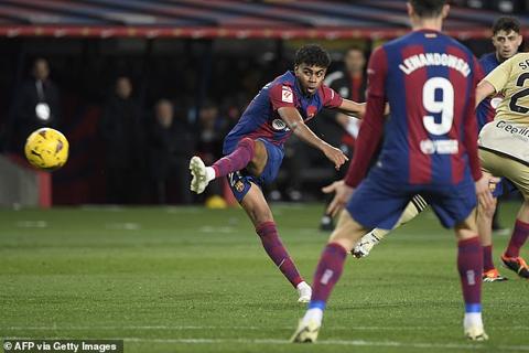 Yamal curled home the equaliser for Barcelona to save their blushes, despite Granada clinging on at the end