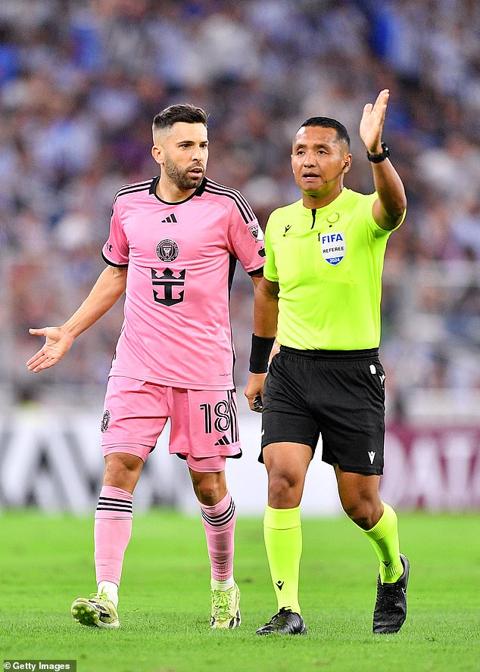 Jordi Alba was shown a red card in the 78th minute with the result already in hand in Mexico