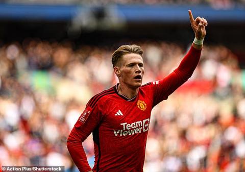 Scott McTominay scored the opening goal as Manchester United took control of the semi-final