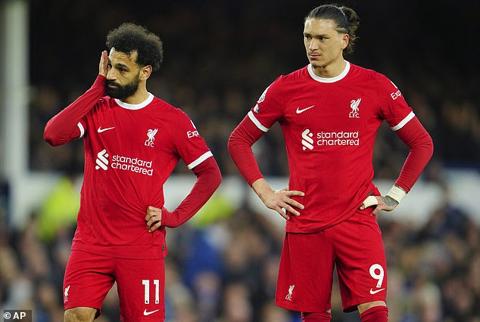 Mo Salah and Darwin Nunez s futures at the club were questioned by Carragher post-match