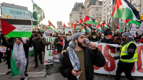 أشهر قناة إخبارية في كندا تحظر كلمة فلسطين في