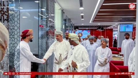 بنك مسقط يحتفل بافتتاح “أيقونة الفروع” في صحار