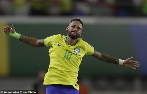 Brazil s Neymar celebrates scoring his side s 4th goal against Bolivia during a qualifying soccer match for the FIFA World Cup 2026 at Mangueirao stadium in Belem, Brazil, Friday, Sept. 8, 2023. (AP Photo/Bruna Prado)